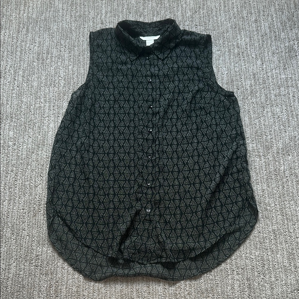 H & M Women's Black Sleeveless Button Down Blouse Top